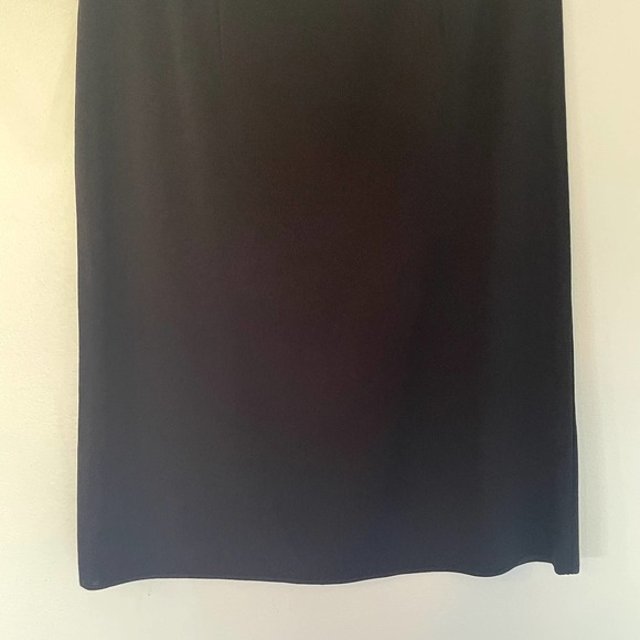 Exclusively Misook Vintage Black Acrylic Pencil Skirt in Size Small - Picture 3 of 11
